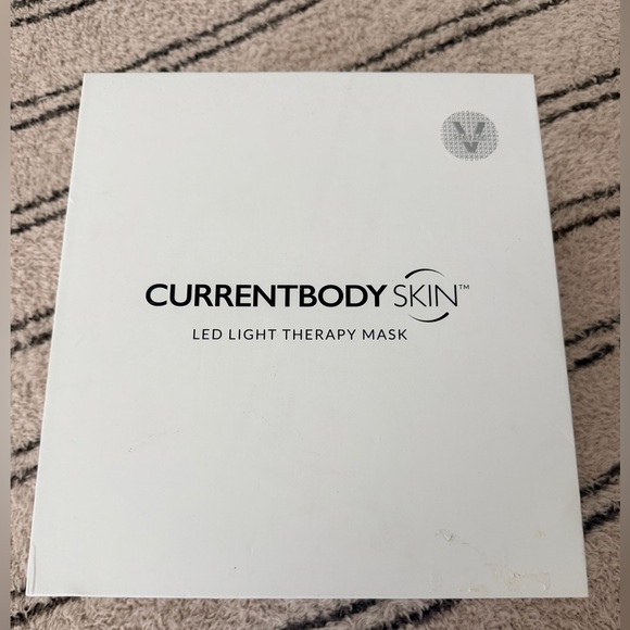 Currentbody LED  Face Mask - Picture 3 of 9